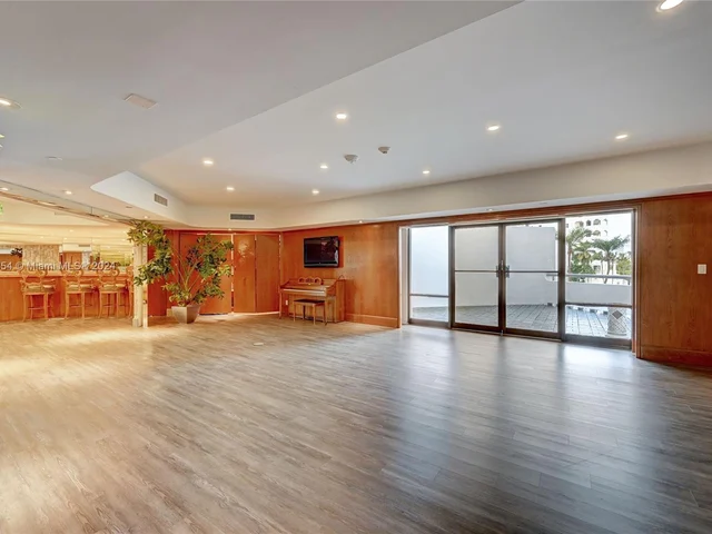 19707 Turnberry Way # 26K, Aventura FL 33180