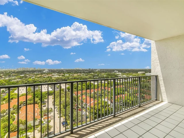 3200 Port Royale Dr N # 2005, Fort Lauderdale FL 33308