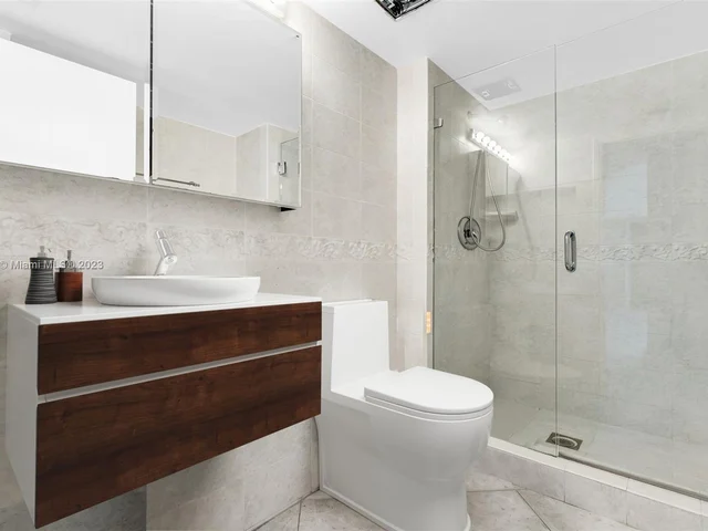 3200 Port Royale Dr N # 2005, Fort Lauderdale FL 33308