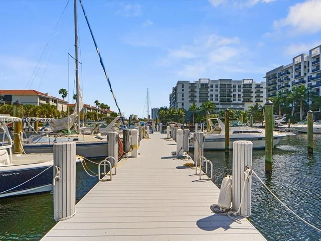 3200 Port Royale Dr N # 2005, Fort Lauderdale FL 33308