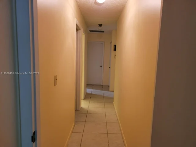 9039 NW 21st Ct, Coral Springs FL 33071