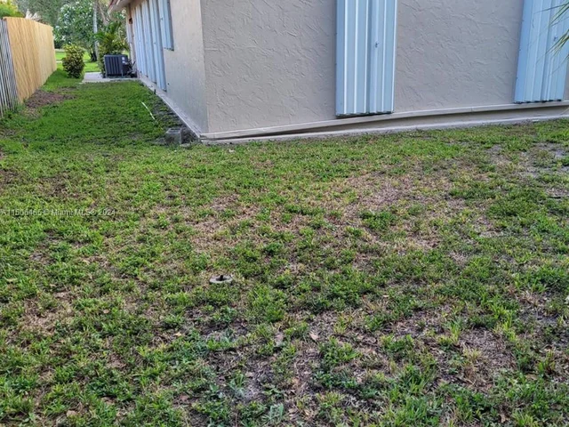 9039 NW 21st Ct, Coral Springs FL 33071