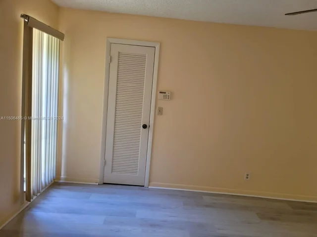 9039 NW 21st Ct, Coral Springs FL 33071