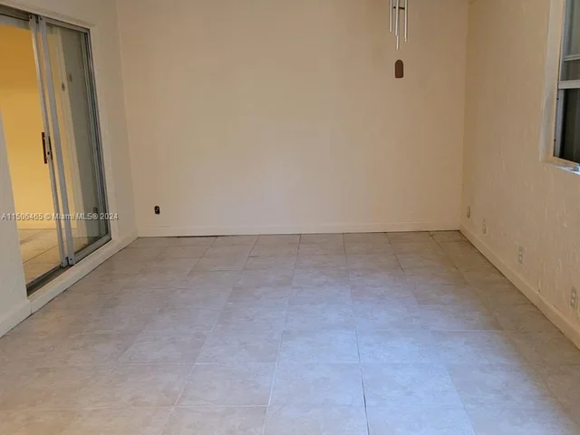 9039 NW 21st Ct, Coral Springs FL 33071