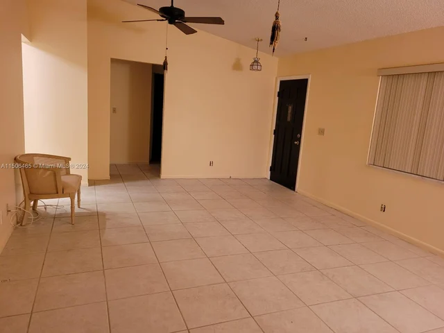 9039 NW 21st Ct, Coral Springs FL 33071