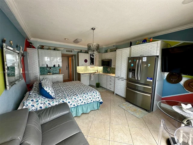 6345 Collins Ave # 435, Miami Beach FL 33141