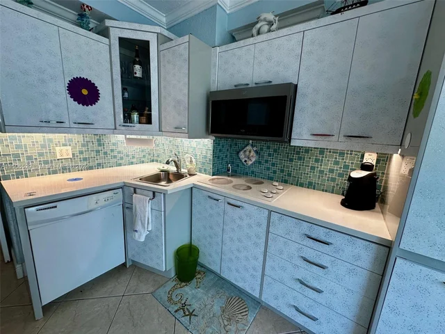 6345 Collins Ave # 435, Miami Beach FL 33141