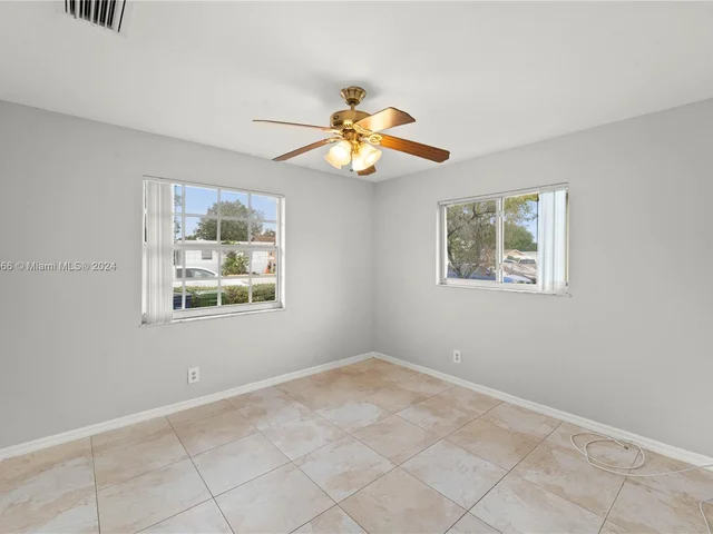 745 NW 3rd Ct, Hallandale Beach FL 33009