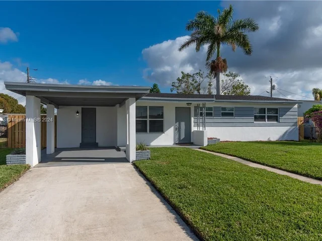 7571 Eaton St, Hollywood FL 33024