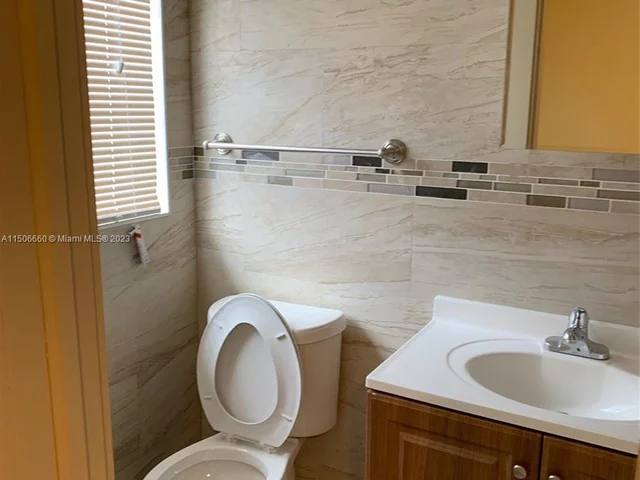 1708 Van Buren St # 3, Hollywood FL 33020