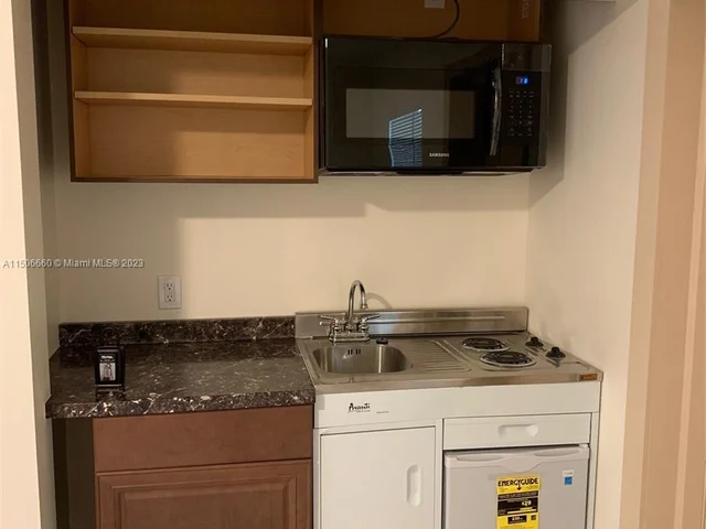 1708 Van Buren St # 3, Hollywood FL 33020