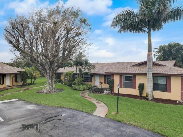 4259 Royal Banyan Way # 1C, Lake Worth FL 33461