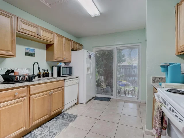 4259 Royal Banyan Way # 1C, Lake Worth FL 33461