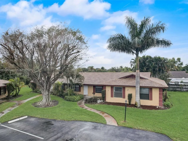 4259 Royal Banyan Way # 1C, Lake Worth FL 33461