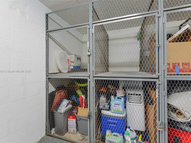 17021 N Bay Rd # 808, Sunny Isles Beach FL 33160