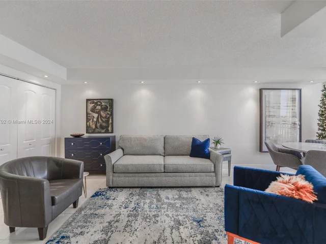 17021 N Bay Rd # 808, Sunny Isles Beach FL 33160