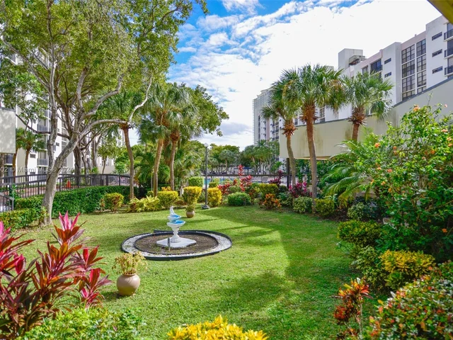 17021 N Bay Rd # 808, Sunny Isles Beach FL 33160