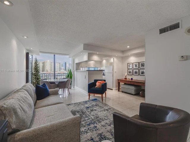 17021 N Bay Rd # 808, Sunny Isles Beach FL 33160