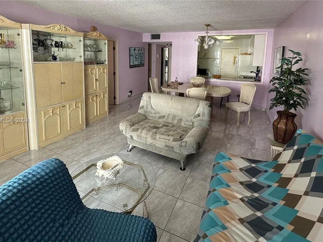 1825 S Ocean Dr # 704, Hallandale Beach FL 33009