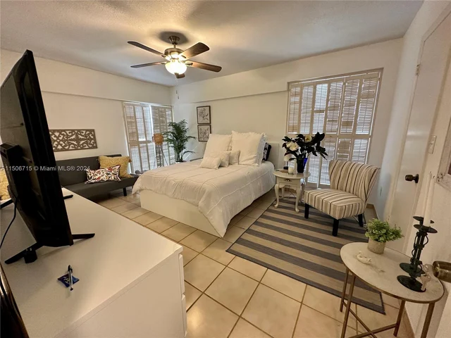 575 Crandon Blvd # 702, Key Biscayne FL 33149