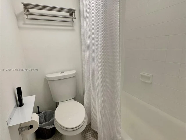 575 Crandon Blvd # 702, Key Biscayne FL 33149