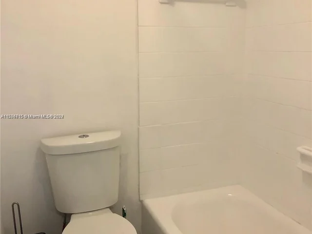 575 Crandon Blvd # 702, Key Biscayne FL 33149