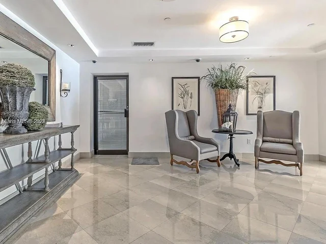 575 Crandon Blvd # 702, Key Biscayne FL 33149