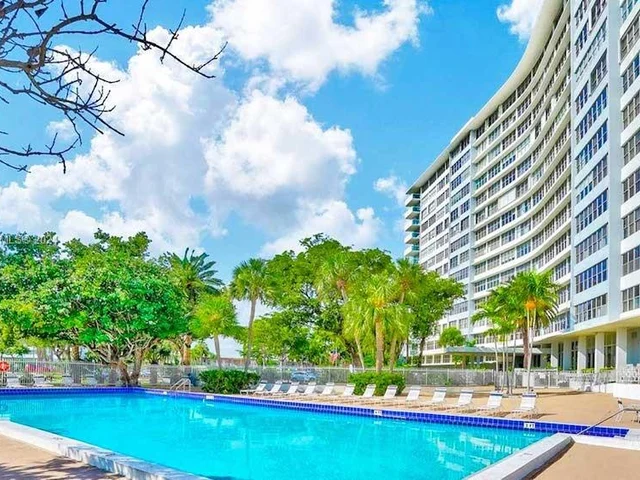 7441 Wayne Ave # 1P, Miami Beach FL 33141