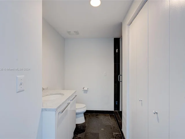 900 Biscayne Blvd # 1704, Miami FL 33132