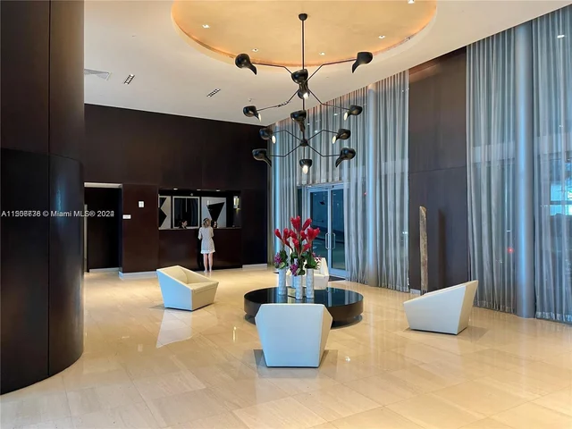 900 Biscayne Blvd # 1704, Miami FL 33132