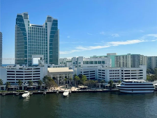 400 Leslie Dr # 1122, Hallandale Beach FL 33009