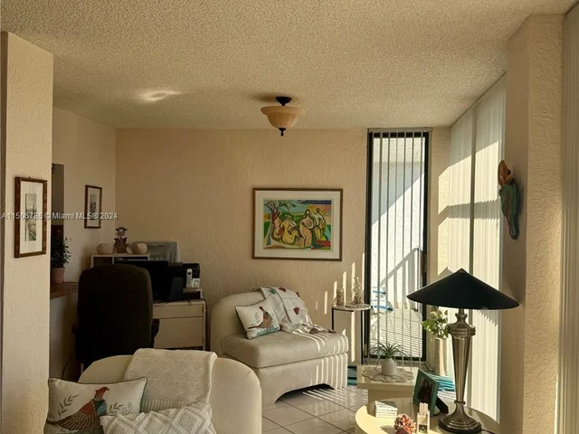 400 Leslie Dr # 1122, Hallandale Beach FL 33009