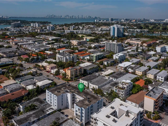 7705 Abbott Ave # 408, Miami Beach FL 33141