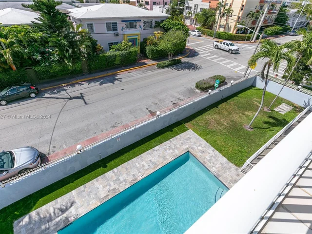 7705 Abbott Ave # 408, Miami Beach FL 33141