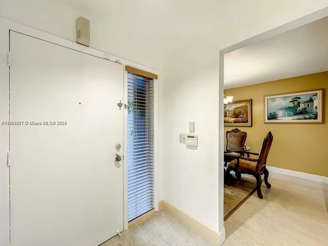 1038 NE 204th Ln # G, Miami FL 33179