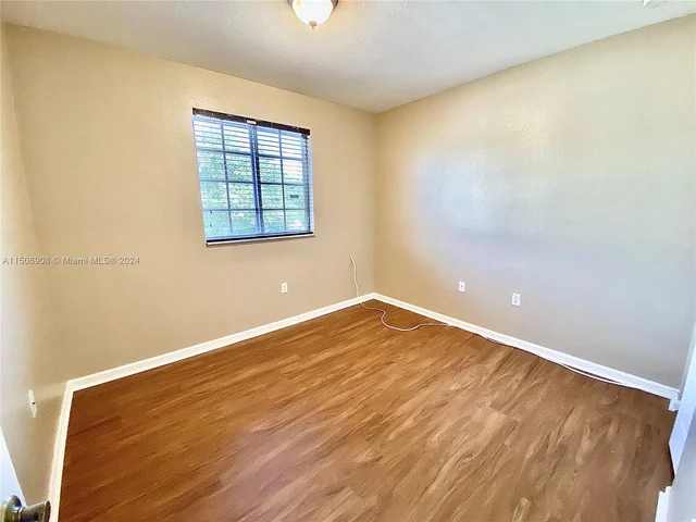 21111 NW 14th Pl # 33, Miami Gardens FL 33169