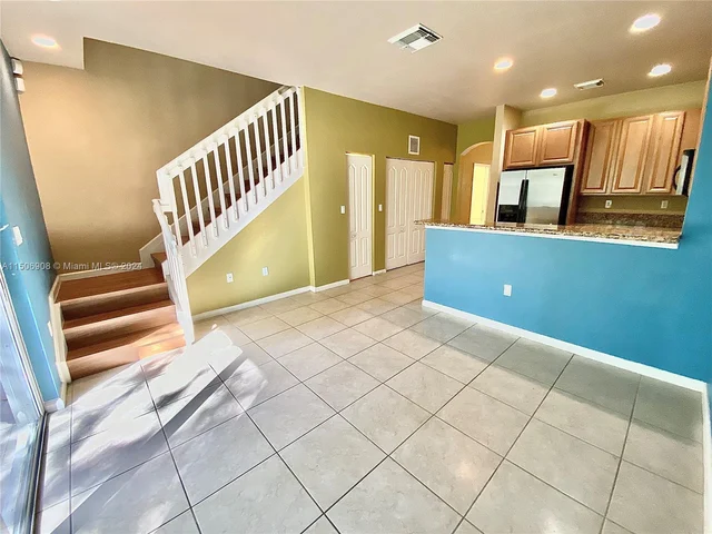 21111 NW 14th Pl # 33, Miami Gardens FL 33169