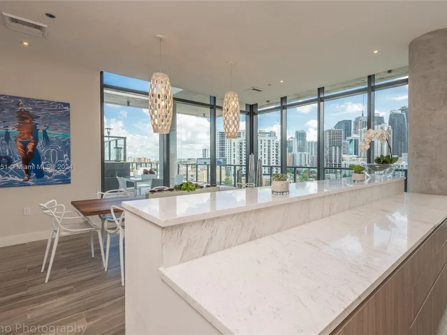 201 SW 17th Rd # 807, Miami FL 33129