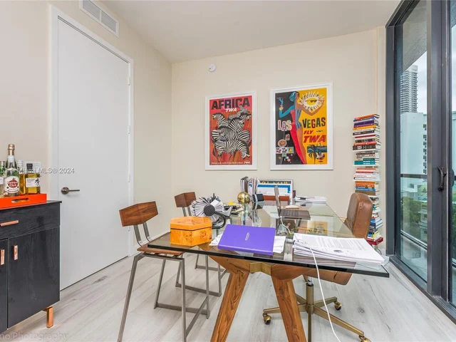 201 SW 17th Rd # 807, Miami FL 33129