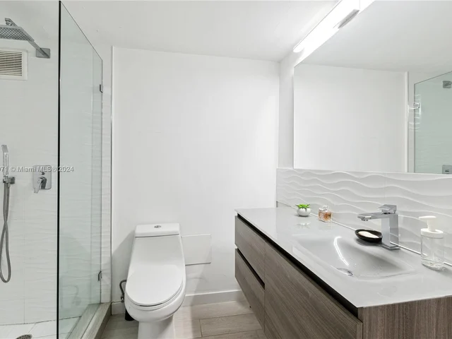 1000 West Ave # 307, Miami Beach FL 33139