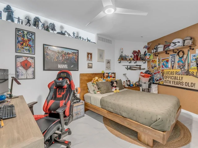 5660 Collins Ave # 2A, Miami Beach FL 33140