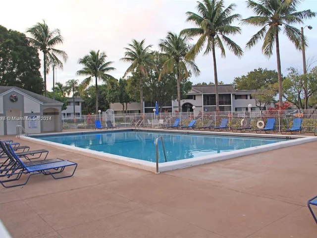 20741 NE 4th Ct # 205, Miami FL 33179