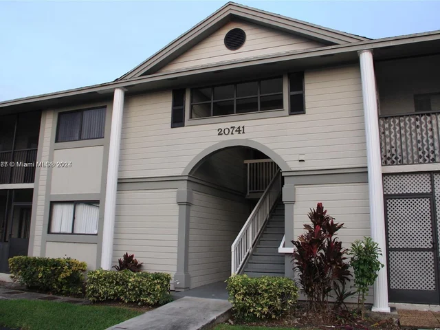 20741 NE 4th Ct # 205, Miami FL 33179