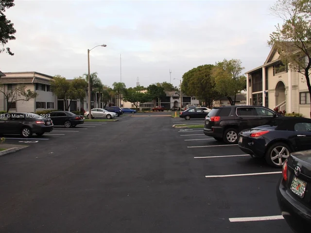 20741 NE 4th Ct # 205, Miami FL 33179