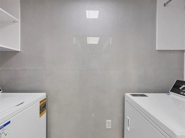 19501 W Country Club Dr # 2102, Aventura FL 33180