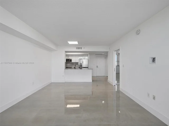 19501 W Country Club Dr # 2102, Aventura FL 33180