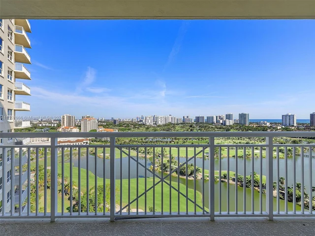 19501 W Country Club Dr # 2102, Aventura FL 33180