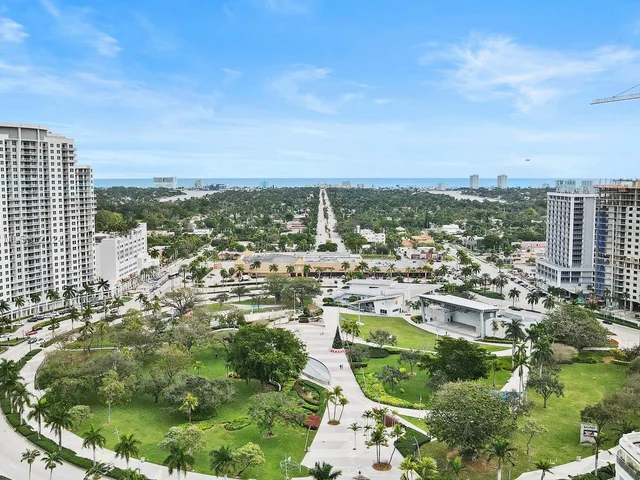 1830 Radius Dr # 822, Hollywood FL 33020