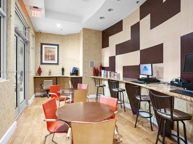 1830 Radius Dr # 822, Hollywood FL 33020