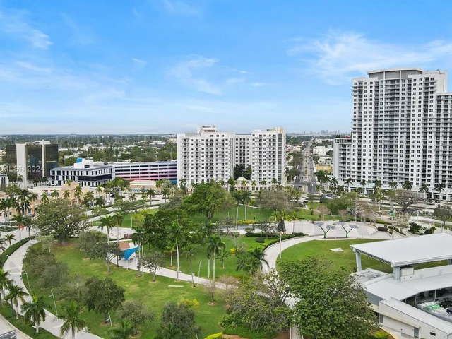 1830 Radius Dr # 822, Hollywood FL 33020